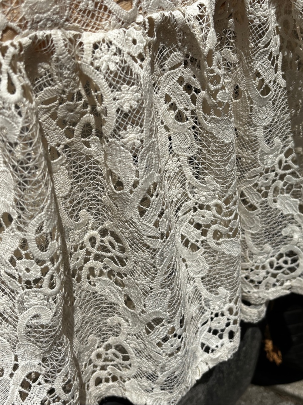 Romeo & Juliet Couture Cream Crochet Lace Maxi Dress NWoT! - Picture 5 of 6